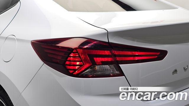 Hyundai AVANTE 2020 — photo 9