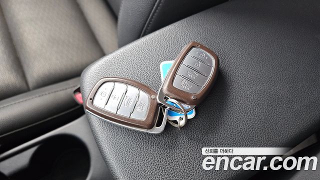 Hyundai AVANTE 2020 — photo 31