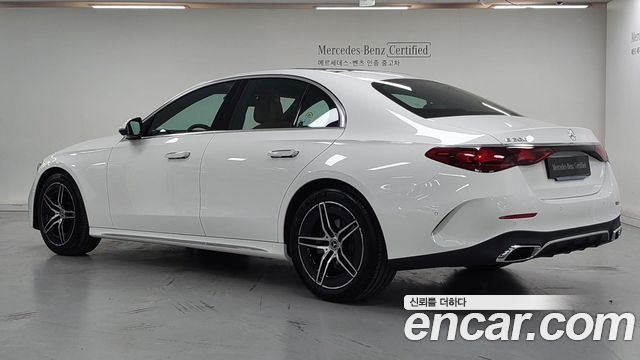 Mercedes-Benz E-Class 2026 — photo 2