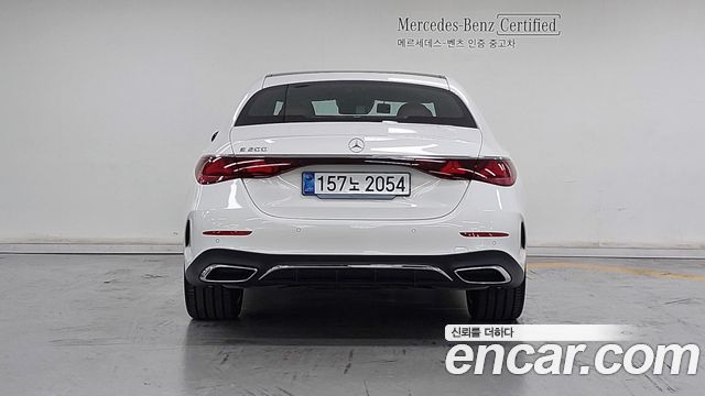 Mercedes-Benz E-Class 2026 — photo 4