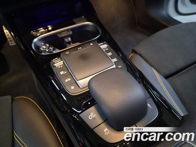 Mercedes-Benz CLA-Class 2021 — photo 13