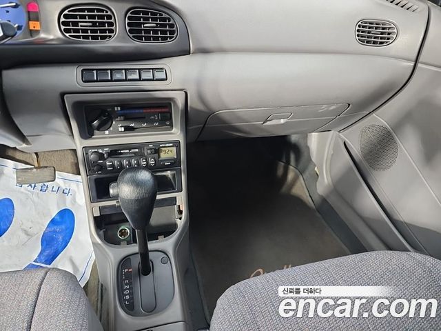 Kia Avella 1997 — photo 10