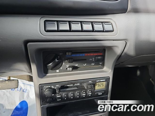 Kia Avella 1997 — photo 13