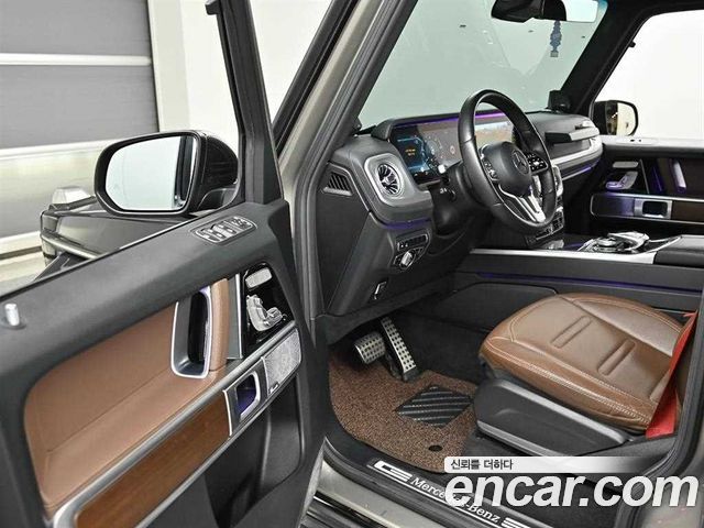 Mercedes-Benz G-Class 2021 — photo 11