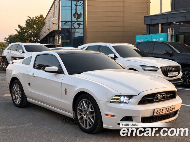 Ford Mustang 2014 — photo 2