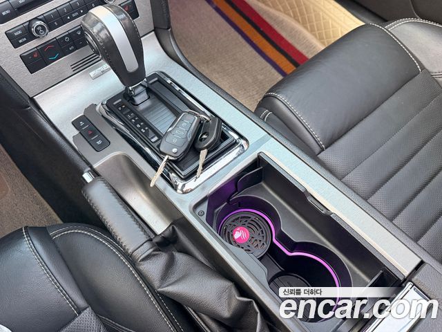 Ford Mustang 2014 — photo 16