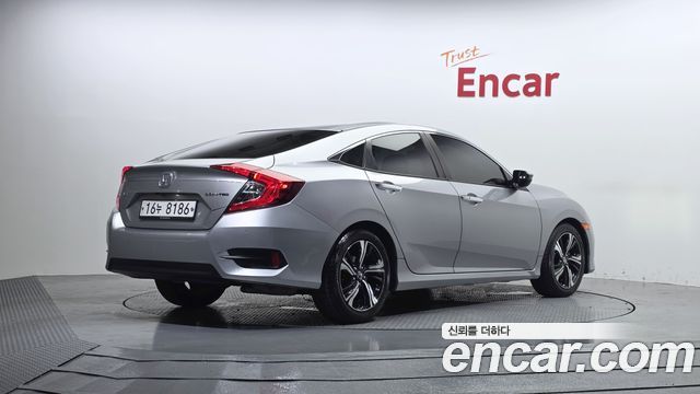 Honda Civic 2017 — photo 2