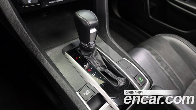 Honda Civic 2017 — photo 12