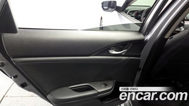 Honda Civic 2017 — photo 15