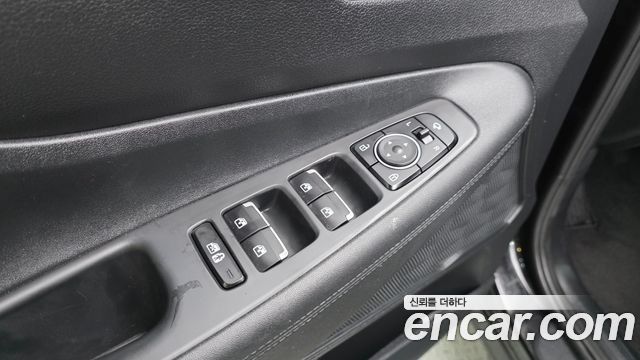 Hyundai Santafe 2022 — photo 30