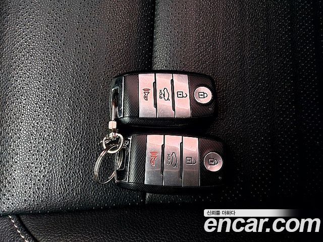 Kia K3 2017 — photo 15