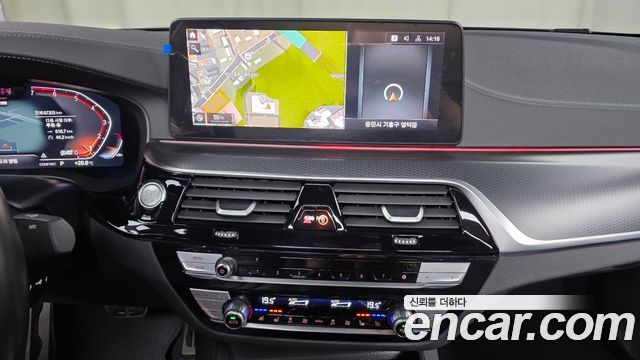 BMW 5-Series 2023 — photo 19