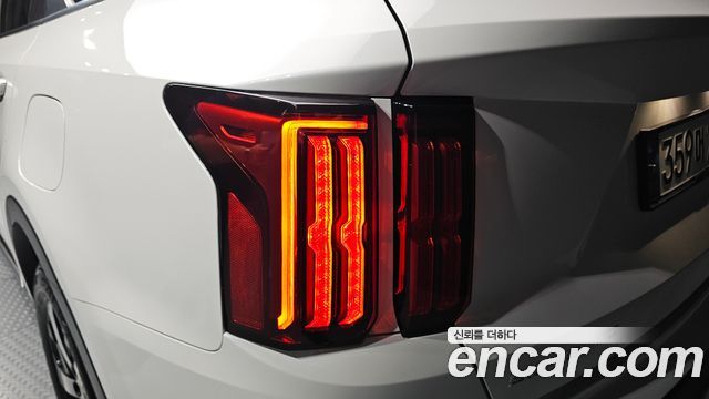 Kia Sorento 2023 — photo 9