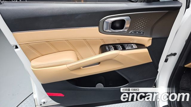 Kia Sorento 2023 — photo 14