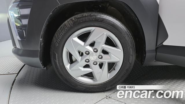 Hyundai Kona 2023 — photo 5