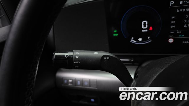 Hyundai Kona 2023 — photo 16