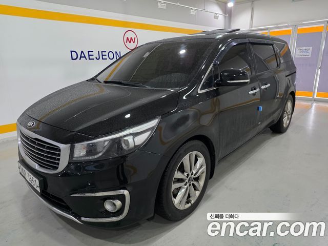 Kia Canival 2015 — photo 1