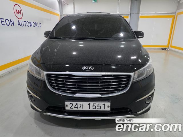 Kia Canival 2015 — photo 2