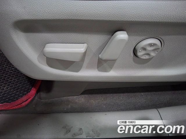 Kia Canival 2015 — photo 8