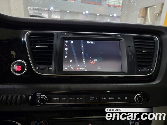Kia Canival 2015 — photo 12