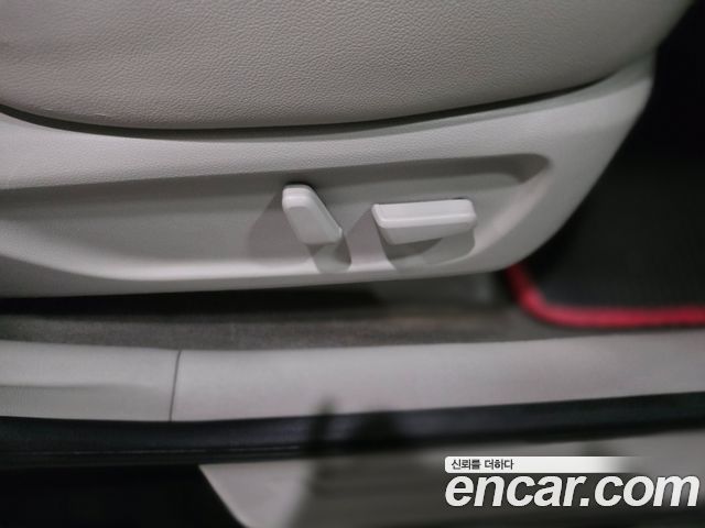 Kia Canival 2015 — photo 15