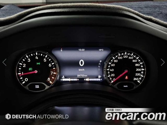 Jeep Renegade 2019 — photo 8
