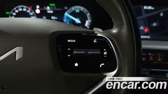 Kia K8 2022 — photo 32