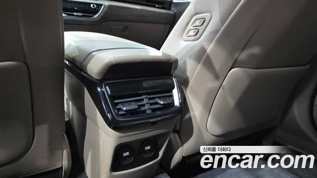 Kia K8 2022 — photo 33