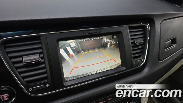 Kia Canival 2019 — photo 16