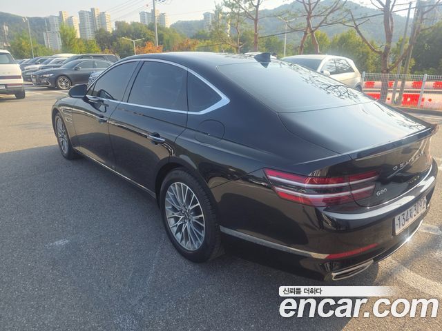 Genesis G80 2022 — photo 2