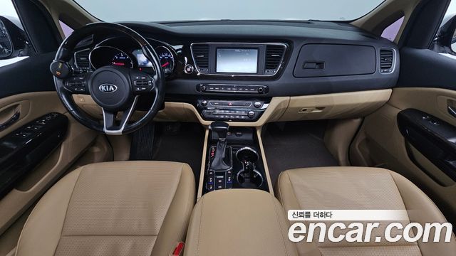 Kia Canival 2019 — photo 7