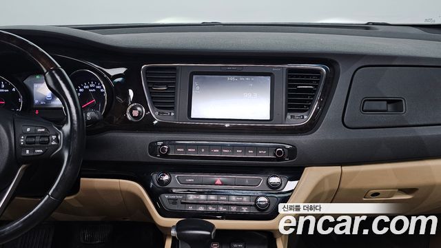 Kia Canival 2019 — photo 15