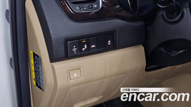 Kia Canival 2019 — photo 17