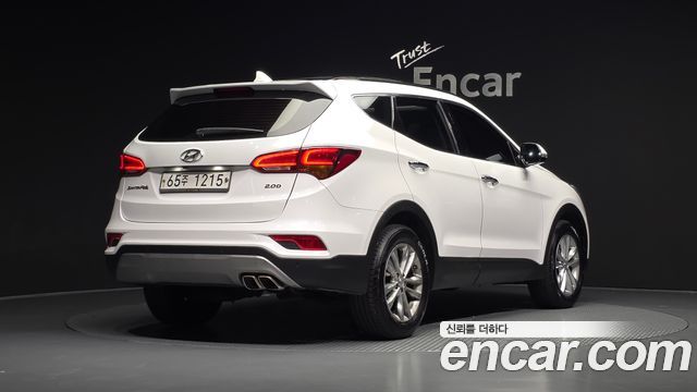 Hyundai Santafe 2018 — photo 2