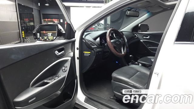 Hyundai Santafe 2018 — photo 13