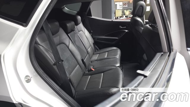 Hyundai Santafe 2018 — photo 18