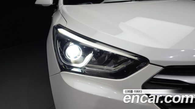 Hyundai Santafe 2018 — photo 8
