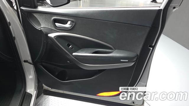 Hyundai Santafe 2018 — photo 14