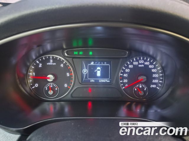 Kia Sorento 2017 — photo 8