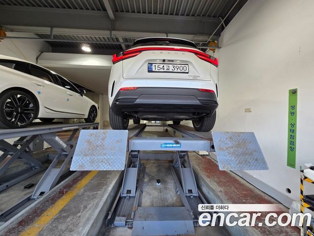 Lexus NX 2024 — photo 2