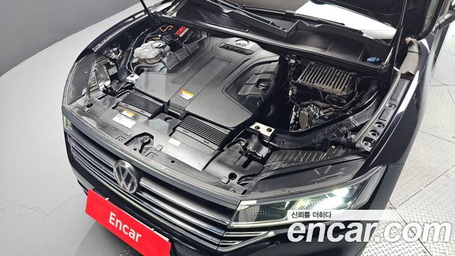 Volkswagen Touareg 2020 — photo 6
