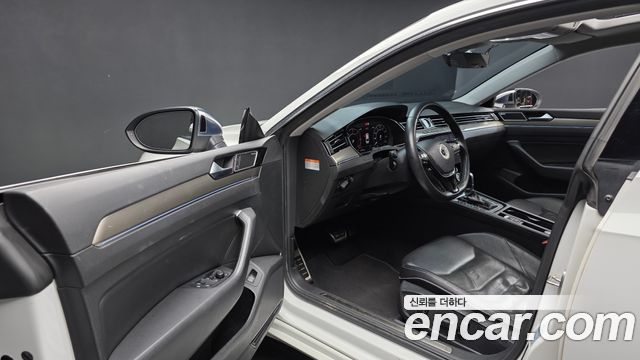 Volkswagen Arteon 2018 — photo 10