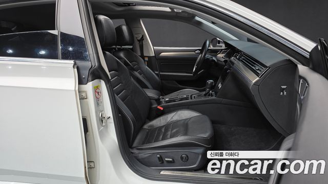 Volkswagen Arteon 2018 — photo 11