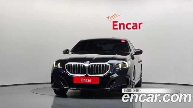 BMW 5-Series 2024 — photo 3