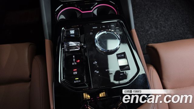 BMW 5-Series 2024 — photo 12