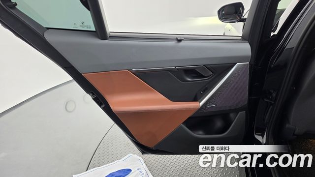 BMW 5-Series 2024 — photo 15