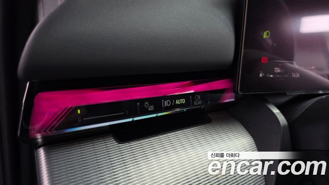 BMW 5-Series 2024 — photo 30
