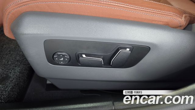 BMW 5-Series 2024 — photo 31