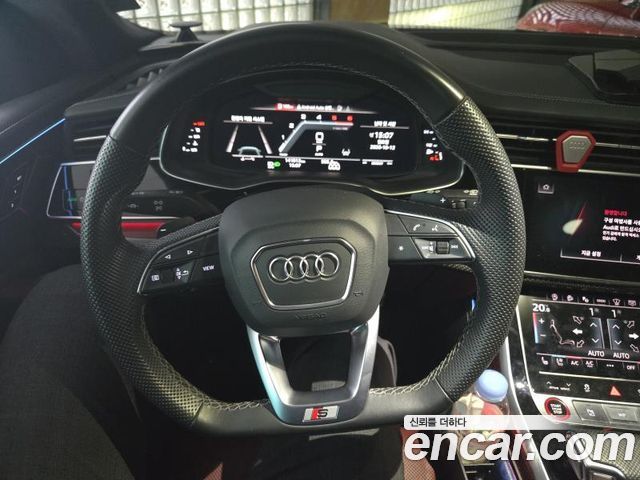 Audi SQ8 2021 — photo 6
