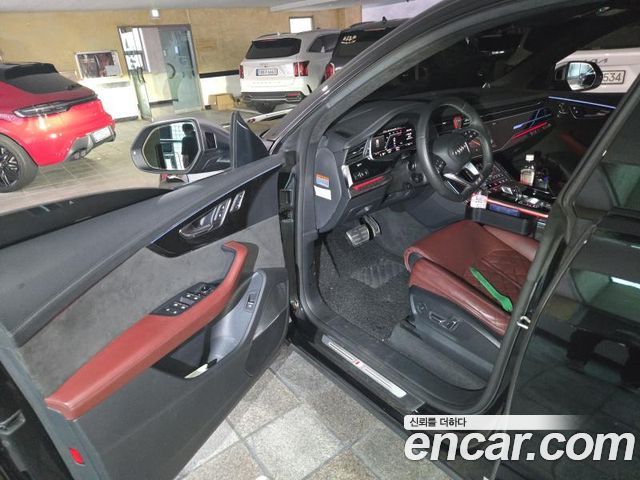 Audi SQ8 2021 — photo 14